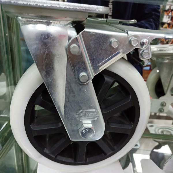 1556592617316778.jpg 轉(zhuǎn)向(xiàng)輪腳輪萬向輪.jpg